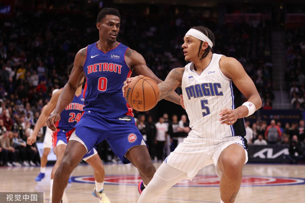 使用设施的 使用设施的