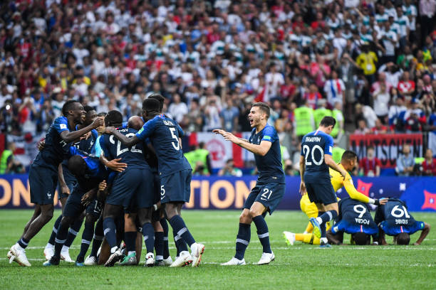 双方都冲着 双方都冲着