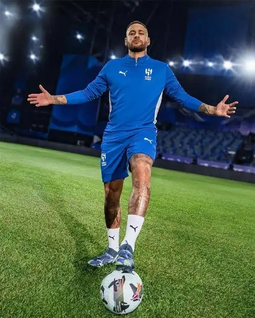 己的傳奇故 己的傳奇故